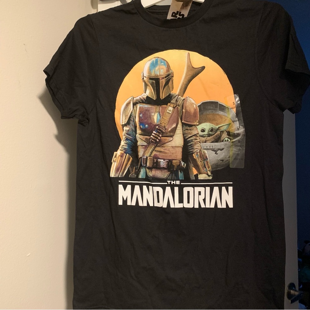 NWT Star Wars Mandalorian and Grogu Graphic Tee Shirt
